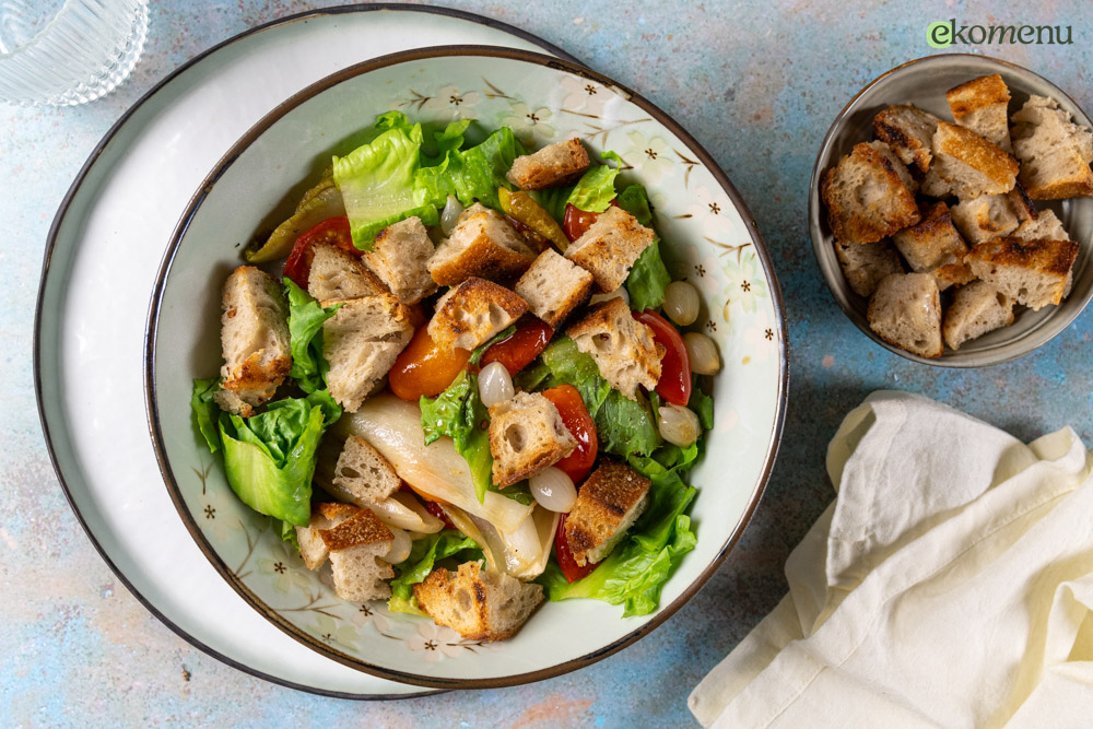 Andijvie salade met croutons