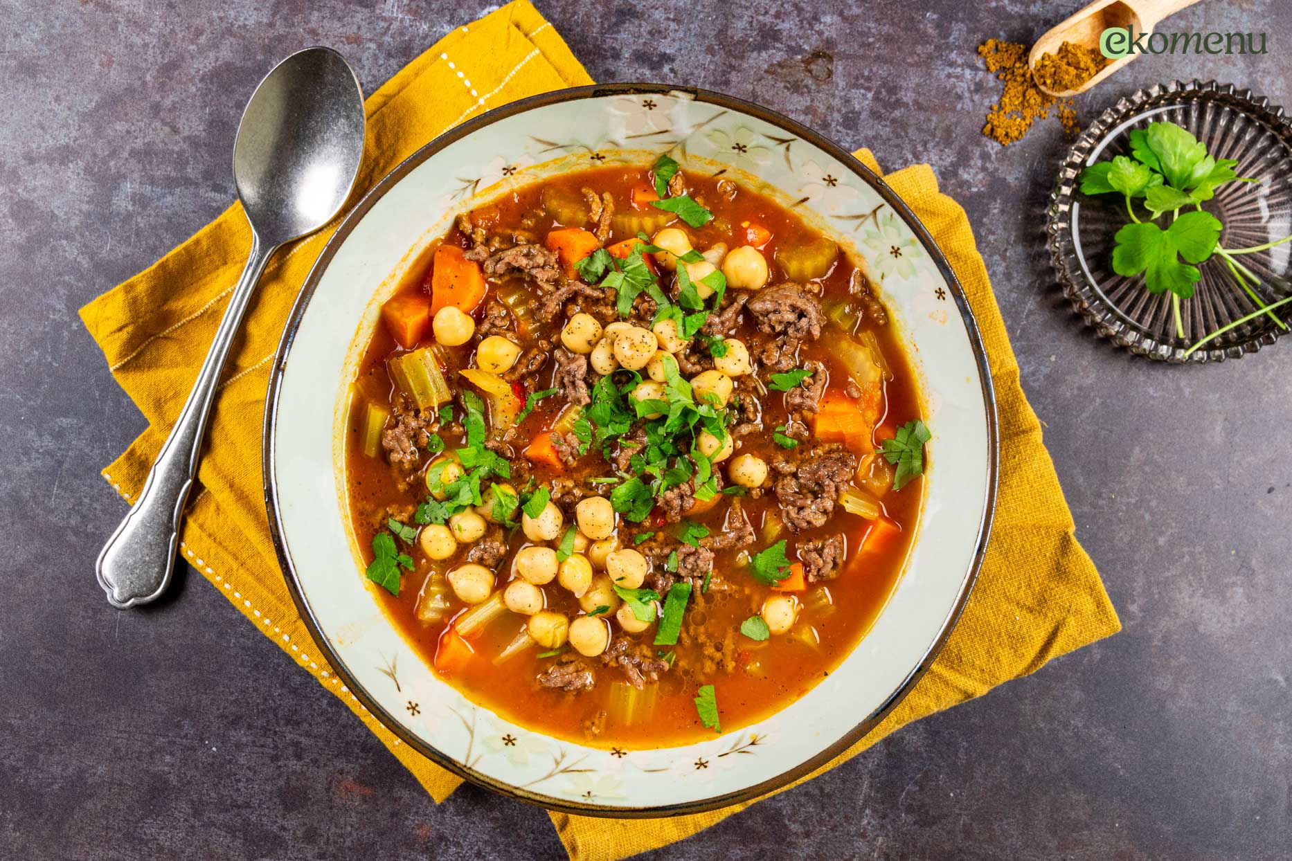 Marokkaanse harira soep met gehakt