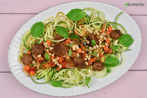 Courgetti met rundergehaktballetjes