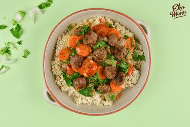 Pittige gehaktballetjes in tomatensaus