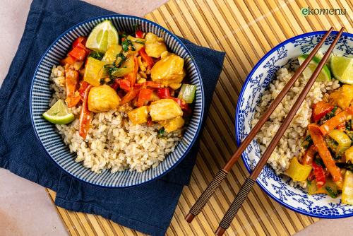 Rode viscurry met rijst