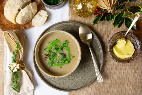 Tamme kastanje-knolselderijsoep