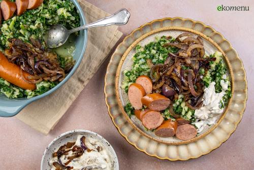Boerenkool knolselderij stamppot, rookworst en uienyoghurt 