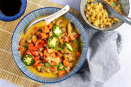 Thaise spicy kokoscurry met kip