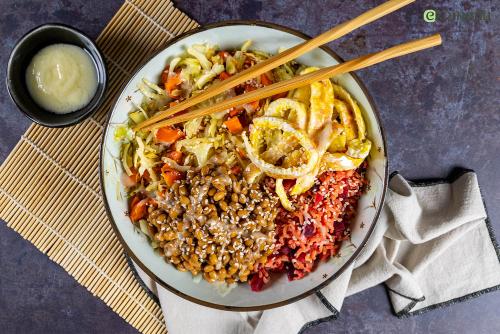 Japanse natto rijst bowl