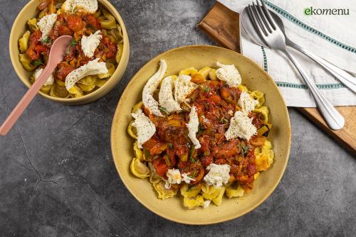 Verse pasta met tomatensaus