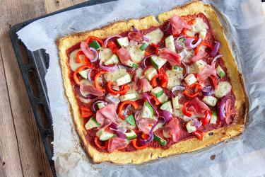 Bloemkoolpizza met puntpaprika