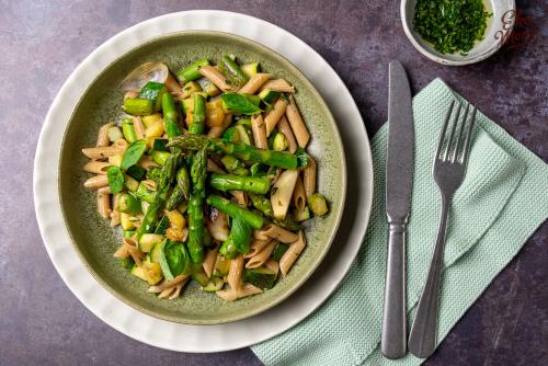 Snelle pasta met groene asperges