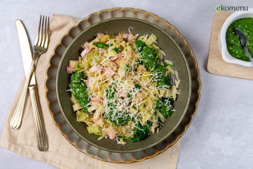 Orzo met spinazie-salsa