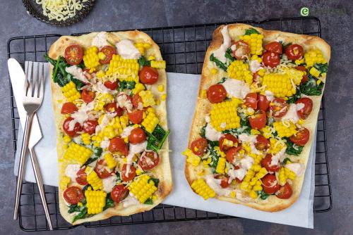 Mexicaanse flammkuchen met maiskolf