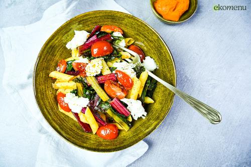 Easy penne met gekleurde snijbiet