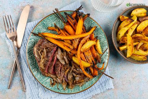 Malse biefstuk met uienjus, frietjes