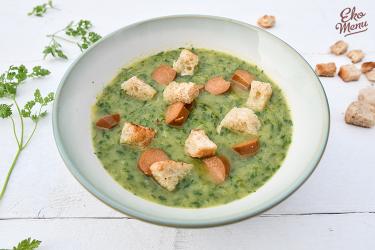 Kervel-preisoep met croutons
