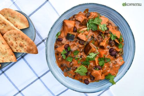 Aubergine-tomatencurry