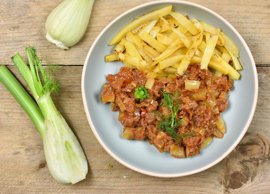 Keto Koolraaptagliatelle met tonijnsaus