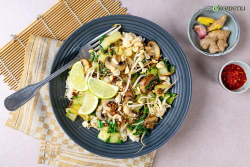 Gewokte paksoi met limoen-rode pepersausje