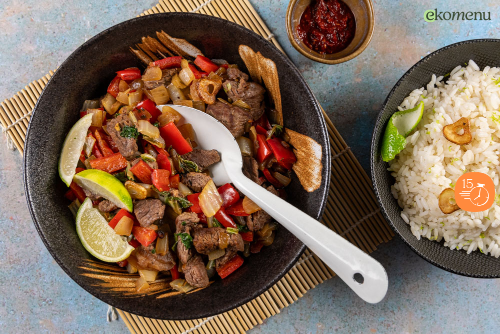 Ultra snelle wok met biefreepjes, paksoi