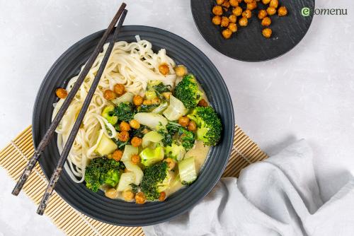 Pittige curry met groene groenten