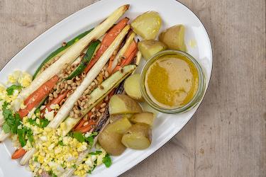 Asperges met wortels, courgette