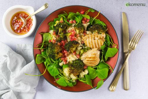 Gegrilde kip met geroosterde broccoli