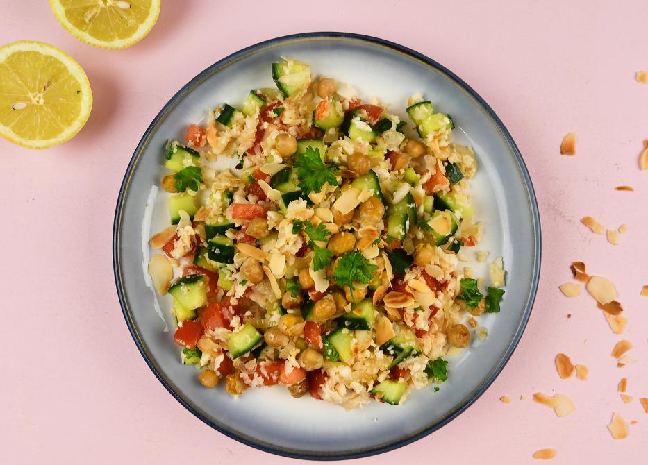 Bloemkool tabouleh met kikkererwten en pinda