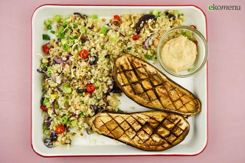 Aubergine met bloemkoolrijst en sprouty kiemen