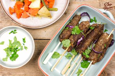 Runderkebab met yoghurtsaus