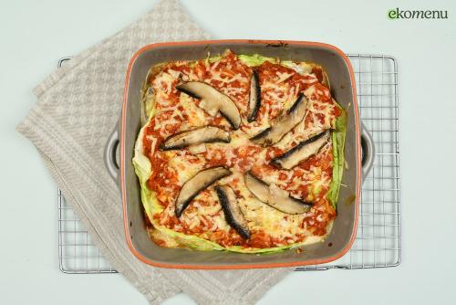 Keto lasagne van spitskool en portabella