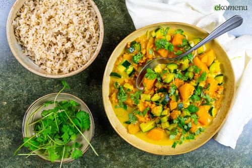 Ayurvedische rode linzen dahl