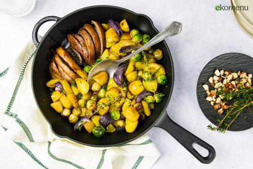 Geroosterde spruitjes en aardappels