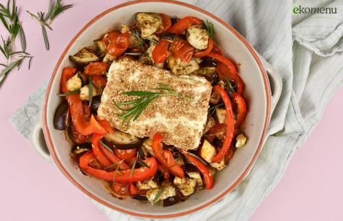 Keto Saganaki met een sesamkorst