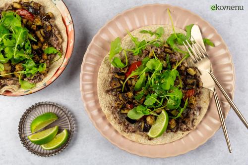 Tostada met krokante aubergine