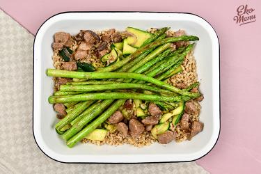 Groene asperges met kalfspoulet