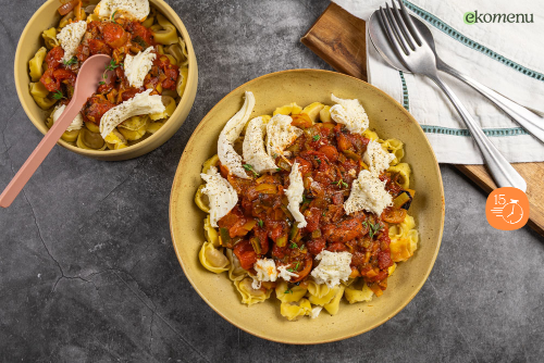 Tortellini in tomatensaus