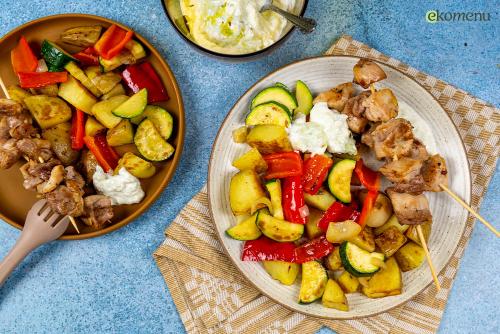 Kipspiesjes met tzatziki