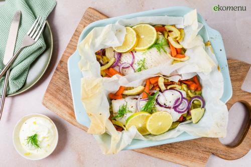 Keto Vis-venkelpakketje uit de oven met een citroen-roomsausje