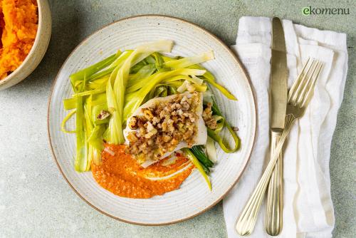 Heekfilet met spek-notencrumble