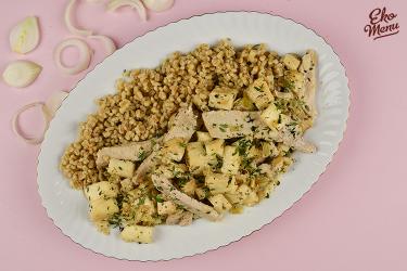 Romige kalfsreepjes met wortelpeterselie