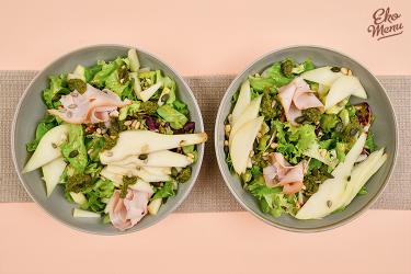 Salade met kipfilet en peer