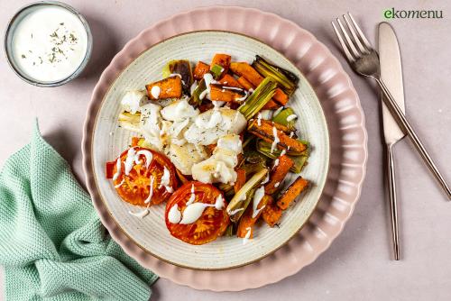 Heekfilet met gepofte tomaat, prei en colakruid