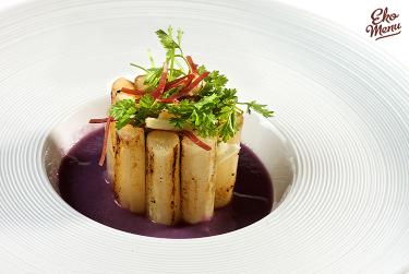 Schorseneren met rode koolsoep