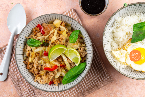 Thaise roerbak (Pad Kra Pao) met kipgehakt