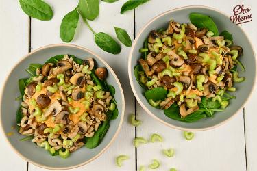Pasta met romige zoete aardappel-cashewsaus