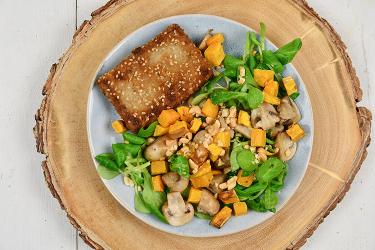 Souka burger met veldsla