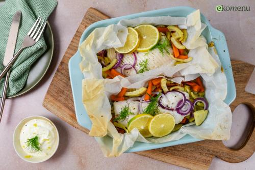 Keto Vis-venkelpakketje uit de oven met een citroen-roomsausje