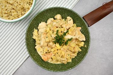 Kip met pastinaak in roomsaus