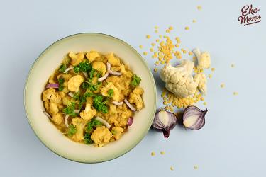 Bloemkool dahl met gele linzen