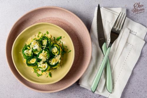 Courgette rolls met hüttenkäse