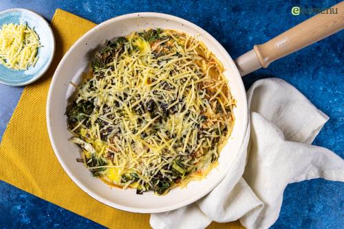 Keto boerenomelet met wintergroenten