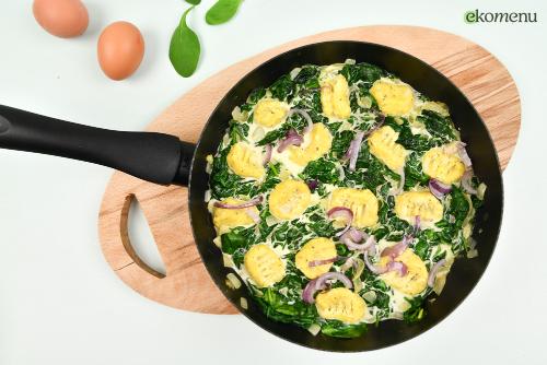 Keto kaasgnocchi met spinazie roomsaus